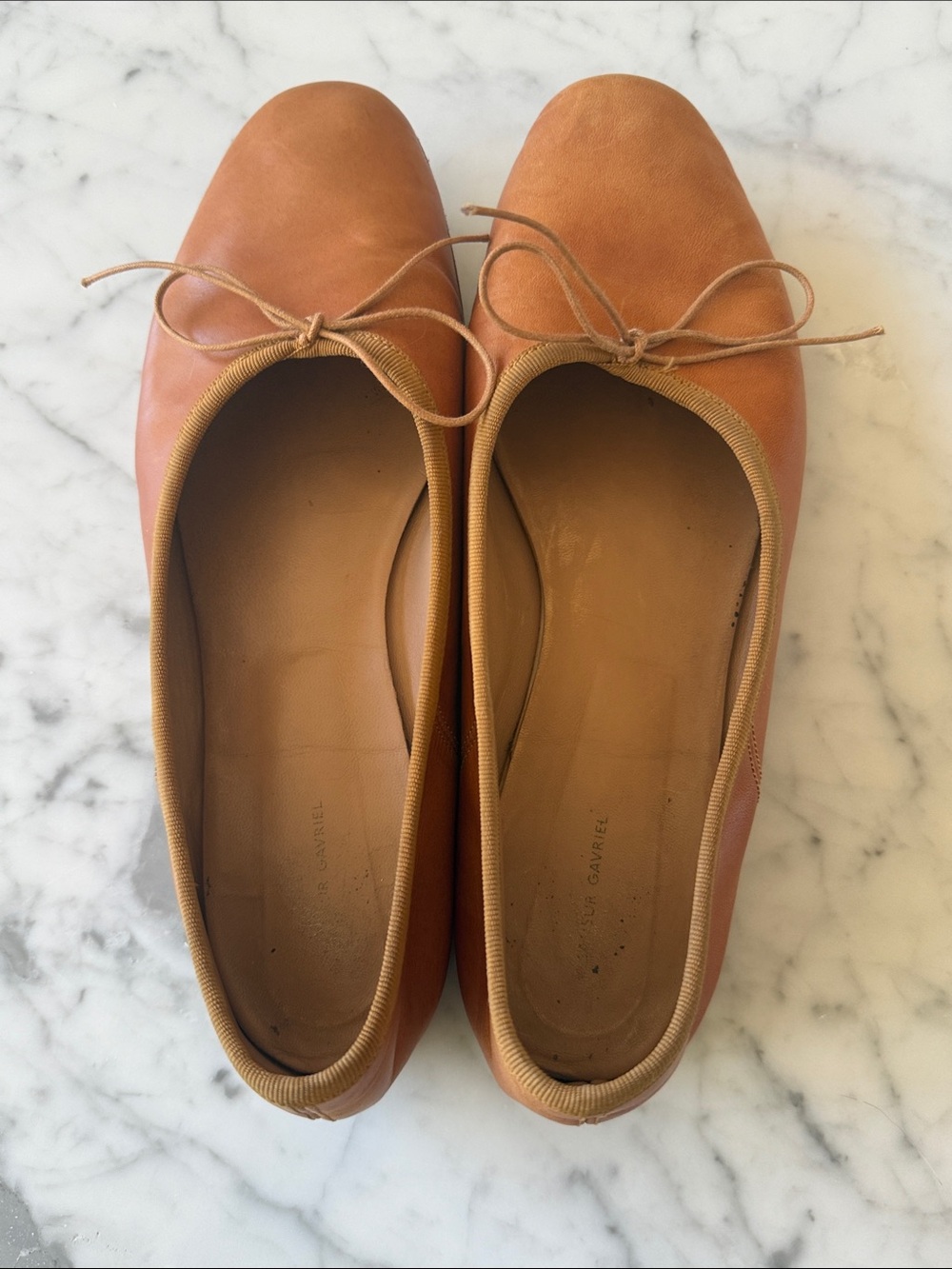 Mansur Gavriel dream ballerina flats in camel size 40.